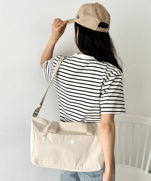 【】THE NORTH FACE(ザ・ノースフェイス)/2WAY 大容量 PC収納可 ショルダー トラベル ダッフルバッグ ロゴプリント/LINDEN DUFFLE BAG S | IM1262063 | クリーム