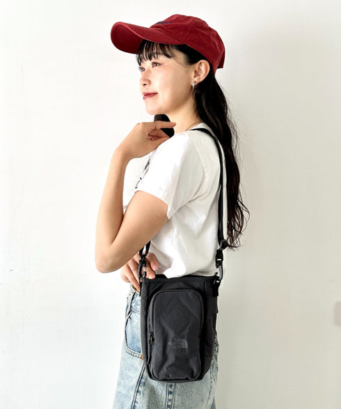 【】THE NORTH FACE(ザ・ノースフェイス)/ロゴプリント ミニマルチポーチ ショルダー スマホショルダー 財布 ポーチ サコッシュ/LINDEN BOTTLE CROSS BAG | IM1262064 | チャコールグレー