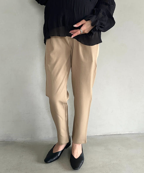 【マタニティ】お腹楽々のびのびマタニティテーパードパンツ 美シルエット | MD2265098 | ベージュ