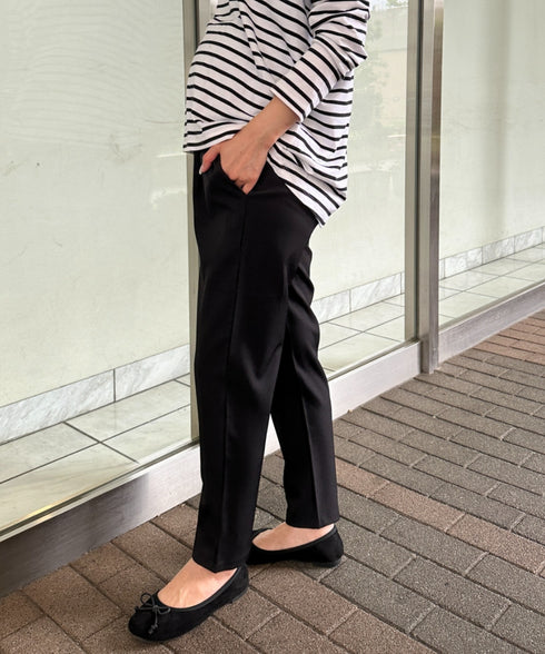 【マタニティ】お腹楽々のびのびマタニティテーパードパンツ 美シルエット | MD2265098 | ブラック