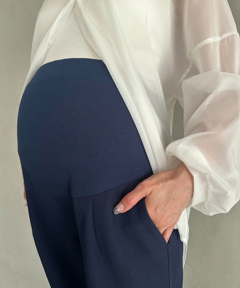 【マタニティ】お腹楽々のびのびマタニティテーパードパンツ 美シルエット | MD2265098 | ネイビー