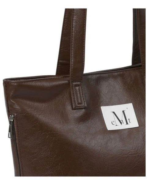 MUCENT(ムセント)/軽量 A4サイズ収納可 ロゴパッチ サイド ジッパー ショルダー トート バッグ/RIENNE SIDE ZIPPER LEATHER SHOULDER BAG | AT1262072 | ブラウン