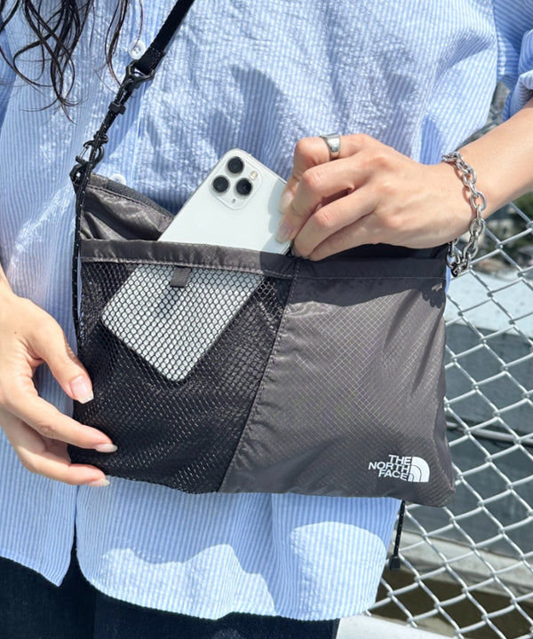 THE NORTH FACE(ザ・ノースフェイス)/2WAY 超軽量 ワンショルダー サコッシュ ロゴプリント ウルトラスリムクロス/ULTRA-Z SLIM CROSS | IM1262088 | チャコールグレー
