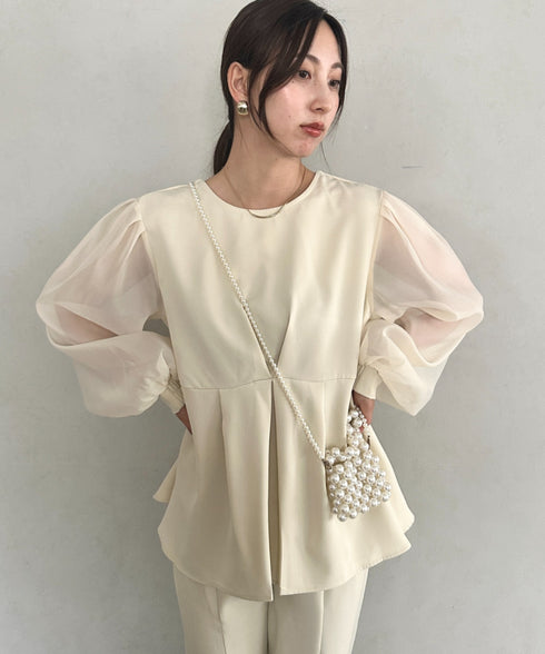 前後2WAY 袖オーガンジーパフスリーブタック入りフレアトップス スリムテーパードパンツセット フォーマルスーツセット オケージョン パンツドレス 結婚式 お呼ばれ 二次会 ドレス | MD2266012 | アイボリー