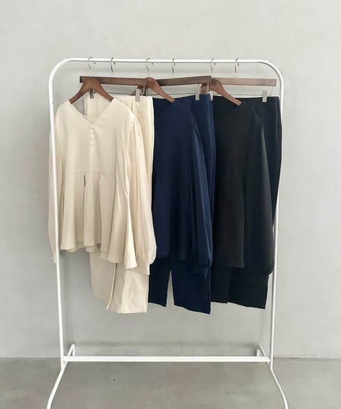 前後2WAY 袖オーガンジーパフスリーブタック入りフレアトップス スリムテーパードパンツセット フォーマルスーツセット オケージョン パンツドレス 結婚式 お呼ばれ 二次会 ドレス | MD2266012 | アイボリー