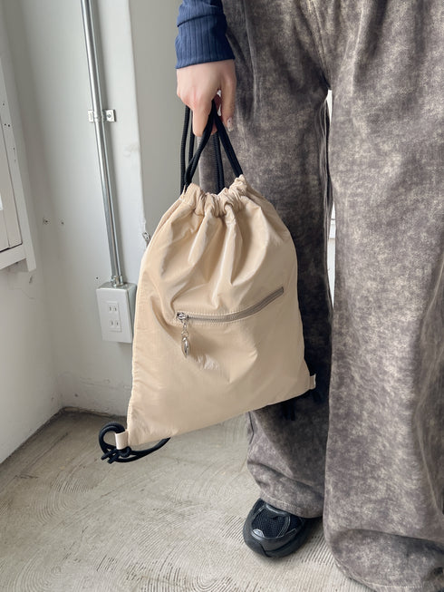 グロッシーハートバックパック | SL1251603 | ベージュ