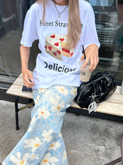 strawberry T | SL2242679 | ホワイト
