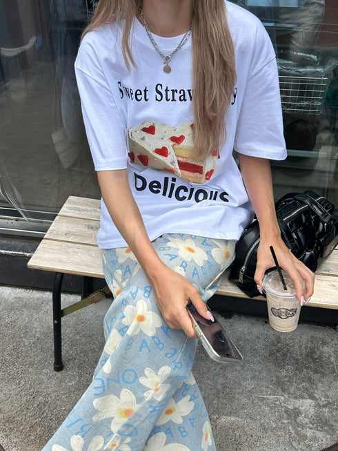 strawberry T | SL2242679 | ホワイト