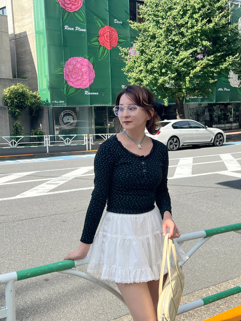 フラワーヘンリーネックトップス | SL2243622 | ブラック