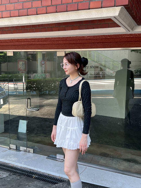 フラワーヘンリーネックトップス | SL2243622 | ブラック