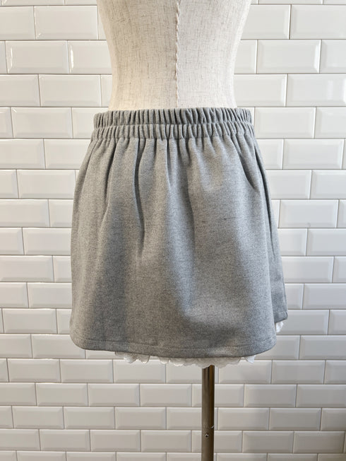 フリルヘム台形ミニスカート | QU2251205 | ダークグレー