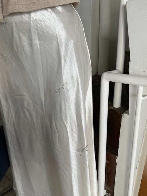 リボンラメサテンスカート | SL2251612 | アイボリー