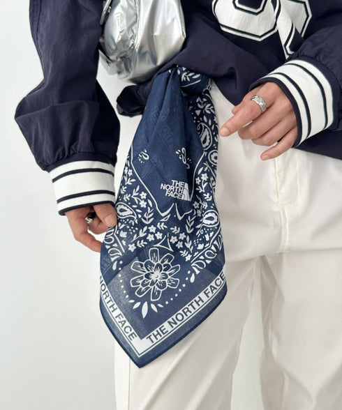 THE NORTH FACE(ザ・ノースフェイス)/コットン プリント バンダナ スカーフ/BANDANA_PAISLEY_80'S/PINE CONE | IM6243034 | ネイビー
