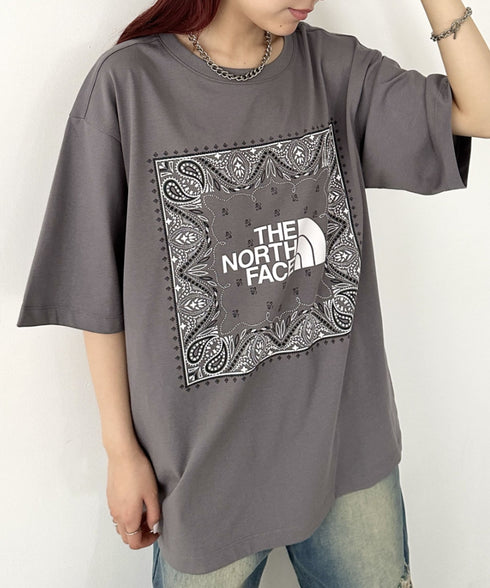 THE NORTH FACE(ザ・ノースフェイス)/ビッグロゴ プリント バンダナ 半袖 Tシャツ/M'S BANDANA S/S R/TEE | IM2251068 | グレー