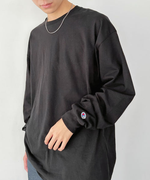 Champion Authentic LONGSLEEVE T-SHIRTS チャンピオン ベーシック ロンT ワンポイント オーバーサイズ サイズ展開多数 5.2オンス L/S 長袖Tシャツ/CC8C | 2193058 | ブラック