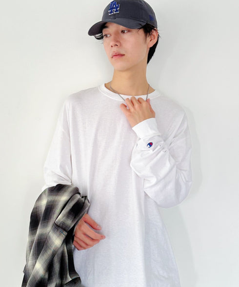 Champion Authentic LONGSLEEVE T-SHIRTS チャンピオン ベーシック ロンT ワンポイント オーバーサイズ サイズ展開多数 5.2オンス L/S 長袖Tシャツ/CC8C | 2193058 | ホワイト