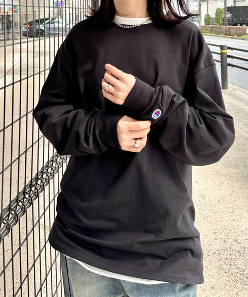 Champion Authentic LONGSLEEVE T-SHIRTS チャンピオン ベーシック ロンT ワンポイント オーバーサイズ サイズ展開多数 5.2オンス L/S 長袖Tシャツ/CC8C | 2193058 | ブラック