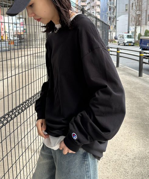 Champion Authentic LONGSLEEVE T-SHIRTS チャンピオン ベーシック ロンT ワンポイント オーバーサイズ サイズ展開多数 5.2オンス L/S 長袖Tシャツ/CC8C | 2193058 | ブラック