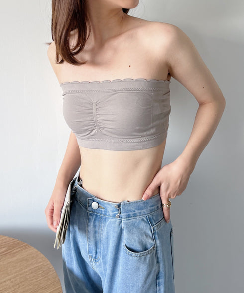 カップ付 ストラップレスフリルブラトップ | C2202021 | グレイッシュベージュ