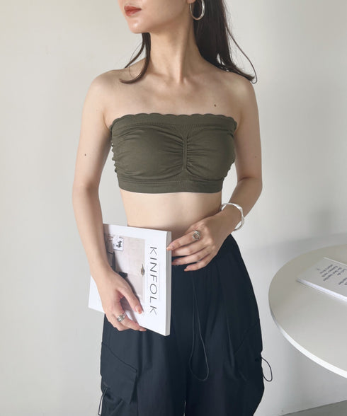 カップ付 ストラップレスフリルブラトップ | C2202021 | カーキ