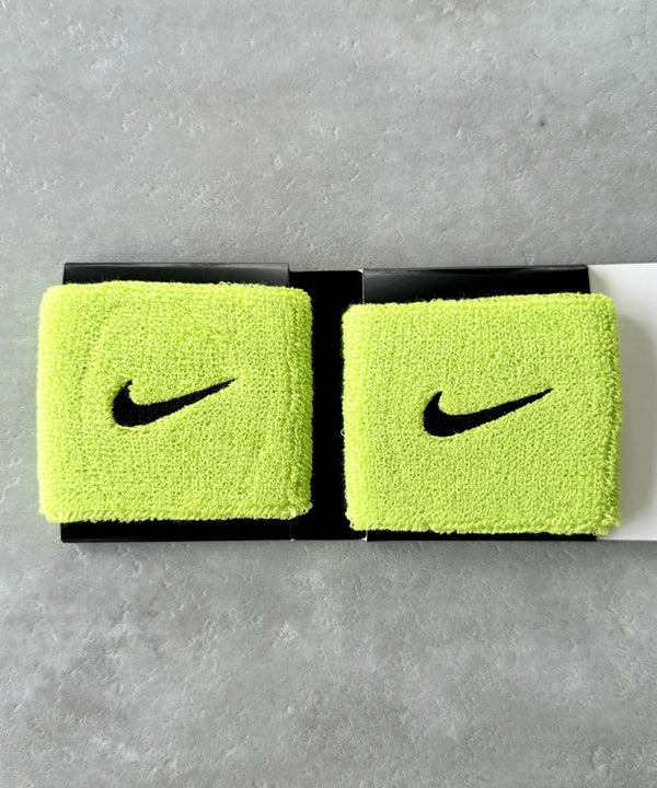 NIKE(ナイキ)/2個セット スウッシュ 刺繍 無地 リストバンド 2パック | IL4212001 | グリーン