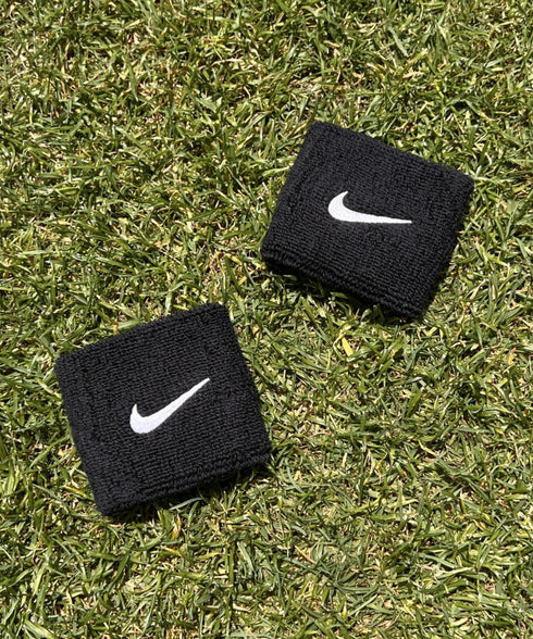 NIKE(ナイキ)/2個セット スウッシュ 刺繍 無地 リストバンド 2パック | IL4212001 | ブラック
