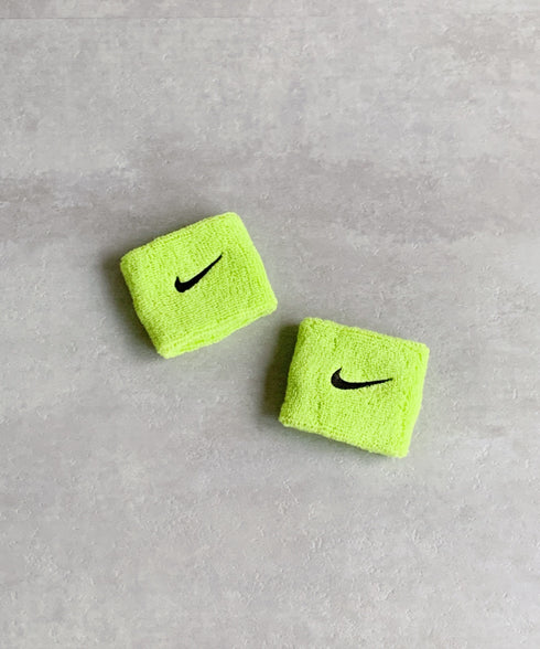 NIKE(ナイキ)/2個セット スウッシュ 刺繍 無地 リストバンド 2パック | IL4212001 | グリーン