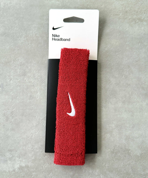 NIKE(ナイキ)/スウッシュ 刺繍 無地 ヘアバンド ヘッドバンド | IL4212003 | レッド