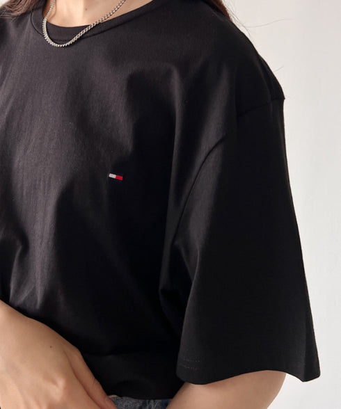 TOMMY HILFIGER(トミーヒルフィガー) / Core Flag Tee フラッグロゴ刺繍 半袖 Tシャツ | IL2222012 | ブラック
