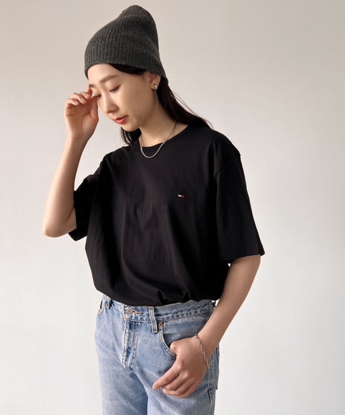 TOMMY HILFIGER(トミーヒルフィガー) / Core Flag Tee フラッグロゴ刺繍 半袖 Tシャツ | IL2222012 | ブラック