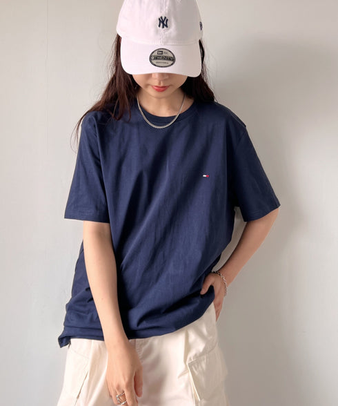 TOMMY HILFIGER(トミーヒルフィガー) / Core Flag Tee フラッグロゴ刺繍 半袖 Tシャツ | IL2222012 | ネイビー