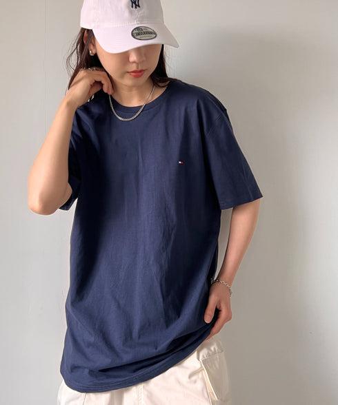 TOMMY HILFIGER(トミーヒルフィガー) / Core Flag Tee フラッグロゴ刺繍 半袖 Tシャツ | IL2222012 | ネイビー