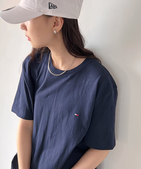 TOMMY HILFIGER(トミーヒルフィガー) / Core Flag Tee フラッグロゴ刺繍 半袖 Tシャツ | IL2222012 | ネイビー