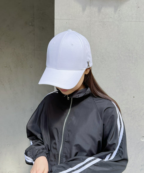 VARZAR(バザール)/Stud logo over fit ball cap/スタッズ ロゴ オーバーフィット ベースボール キャップ | IL5221041 | ホワイト