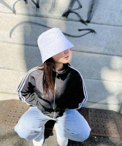 VARZAR(バザール)/Stud drop over fit bucket hat/スタッズ ドロップ オーバーフィット バケットハット | IL5221042 | ホワイト