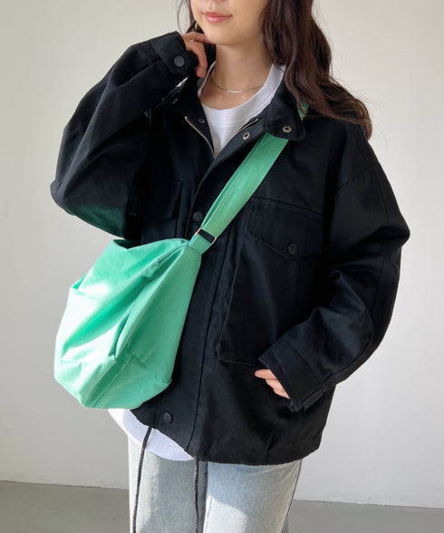 アジャスターベルト ユニセックス ビッグキャンバスショルダーバッグ / A4収納可能 | CL1221930 | グリーン