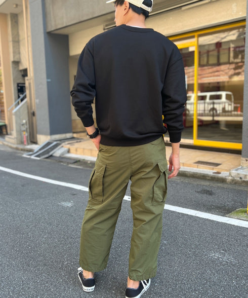 POLOCHAMPS/ポロチャンプス 別注 ワンポイント刺繍 クルーネック 長袖オーバーサイズスウェット | CL2223299 | ブラック