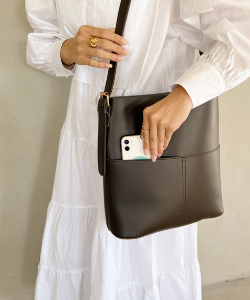 【A4収納可】フェイクレザーバケツショルダーバッグ | WOMEN | WR1223001 | ダークブラウン