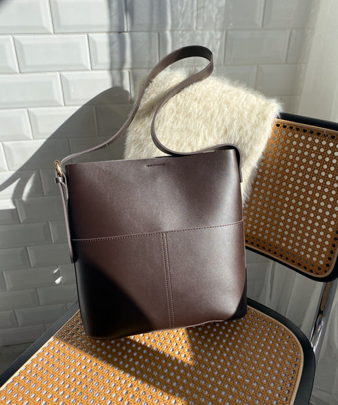 【A4収納可】フェイクレザーバケツショルダーバッグ | WOMEN | WR1223001 | ダークブラウン