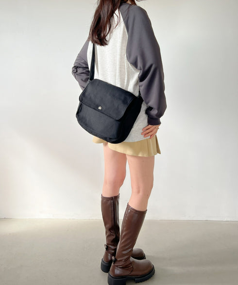 【A4サイズ対応】フラップキャンバススクエアショルダーバッグ | CL1231006 | ブラック