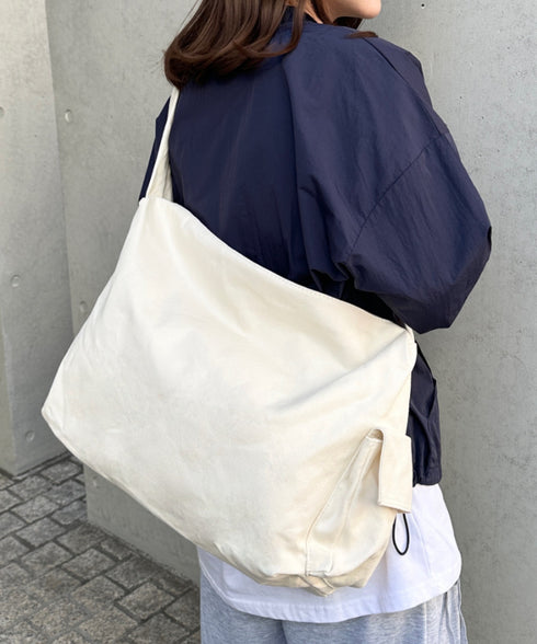 【A4サイズ対応】スマホポケット付き ビッグキャンバスショルダーバッグ | CL1231007 | アイボリー