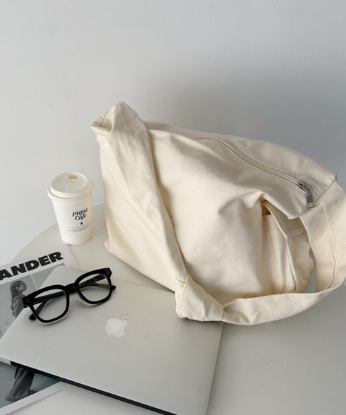 【A4サイズ対応】スマホポケット付き ビッグキャンバスショルダーバッグ | CL1231007 | アイボリー