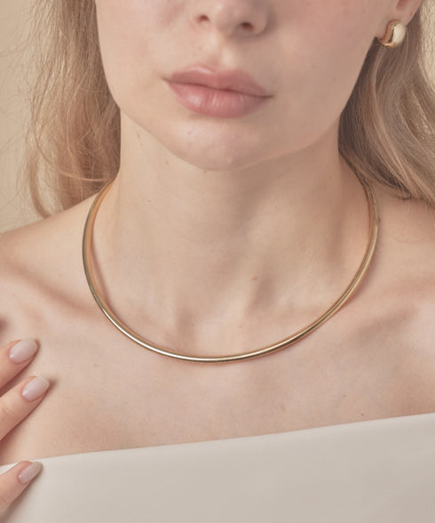 メタル カーブ チョーカー ネックカフ | MD4224016 | ゴールド