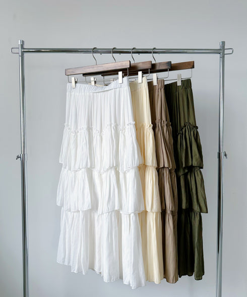 Iラインギャザーティアードロングスカート | CL2231208 | ベージュ