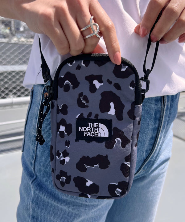 国内未発売 THE NORTH FACE(ザ・ノースフェイス)/ミニバッグ ミニショルダー スマホショルダー 財布 ポーチ サコッシュ/SIMPLE MINI BAG | IL1224032 | チャコールグレー