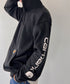 Carhartt(カーハート)/ ルーズフィット 袖ロゴ パーカー スウェット フーディー ミッドウエイト オーバーサイズ / K288 / Loose Fit Midweight Logo Sleeve Graphic Sweatshirt | IL2224045 | ブラック