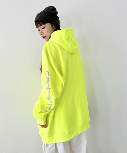 Carhartt(カーハート)/ ルーズフィット 袖ロゴ パーカー スウェット フーディー ミッドウエイト オーバーサイズ / K288 / Loose Fit Midweight Logo Sleeve Graphic Sweatshirt | IL2224045 | ライム