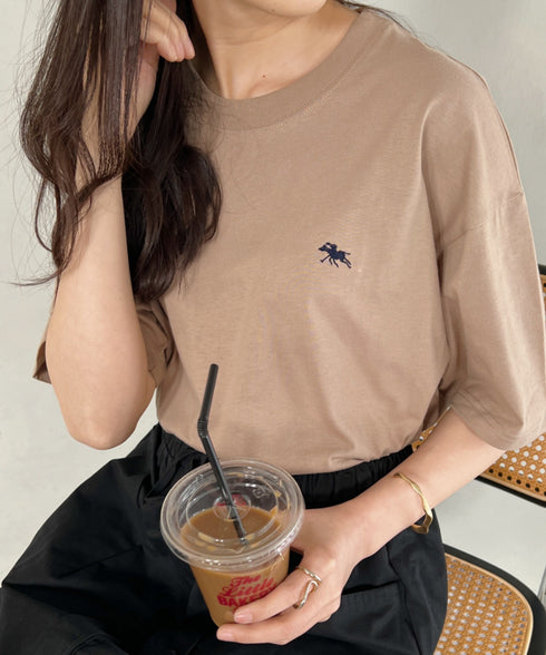 【POLOCHAMPS/ポロチャンプス】 別注 ワンポイント刺繍 クルーネック半袖Tシャツ オーバーサイズ | CL2232052 | ベージュ