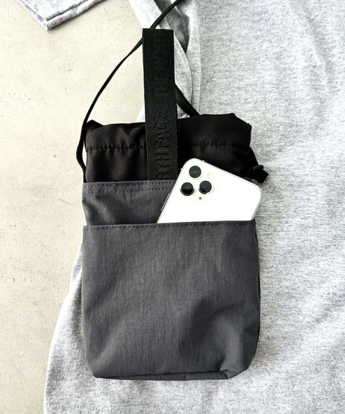 国内未発売 THE NORTH FACE(ザ・ノースフェイス)/ストリングギャザーミニショルダー スマホショルダー ポーチ/SIMPLE STRING BAG MINI | IL1231017 | チャコール