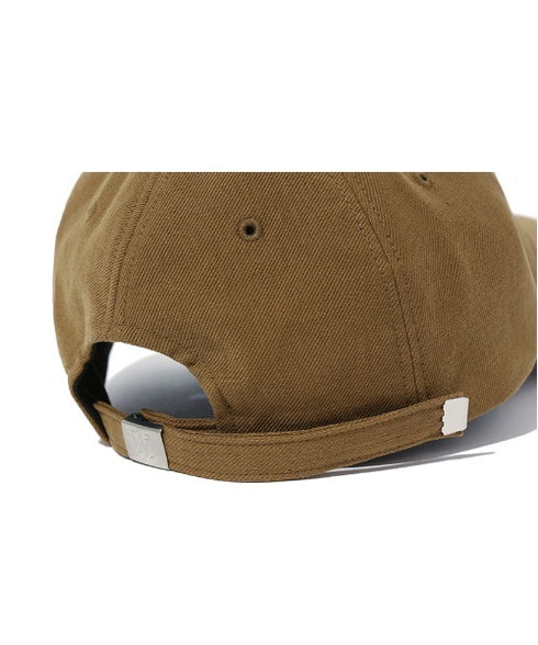 WOOALONG(ウアロン)/シグネチャー ロゴ ベースボール キャップ サイズ調整可能/Signature Logo ball cap | IL5231046 | ブラウン